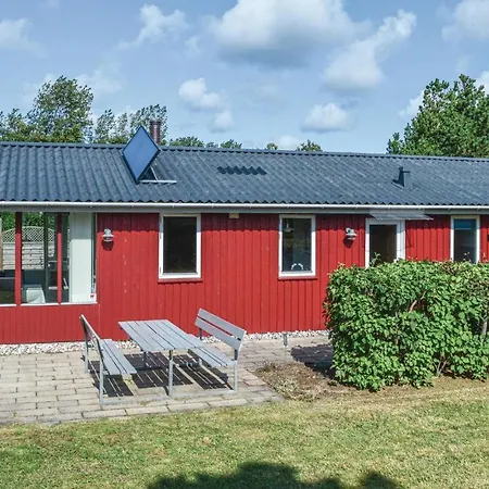 Feriehus Two-bedroom Holiday In *